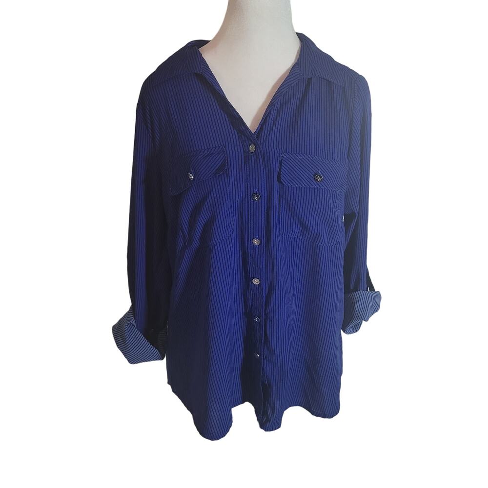 Adrienne Vittadini Size‎ M Striped Long Sleeve Button Up Roll tab Top Office